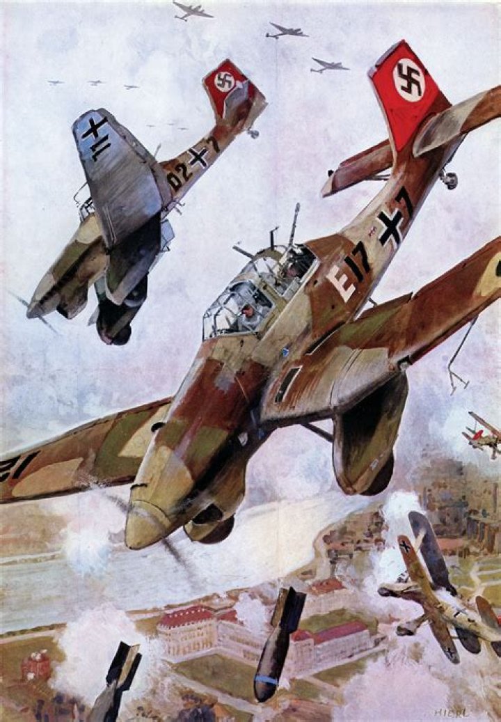 A German Stuka tailing a British Spitfire in Battlefield 5
