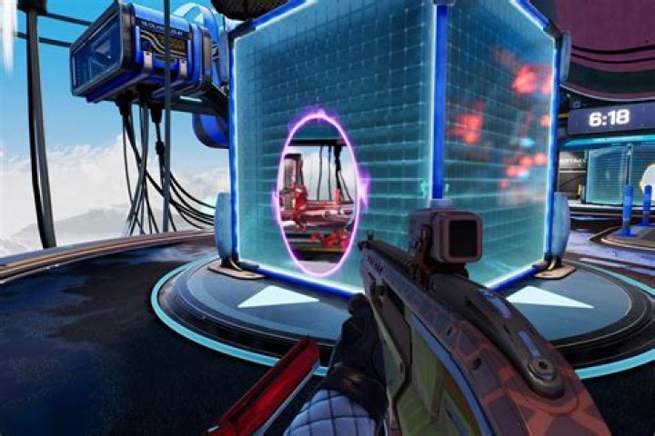 Splitgate - a player looks at an urban map